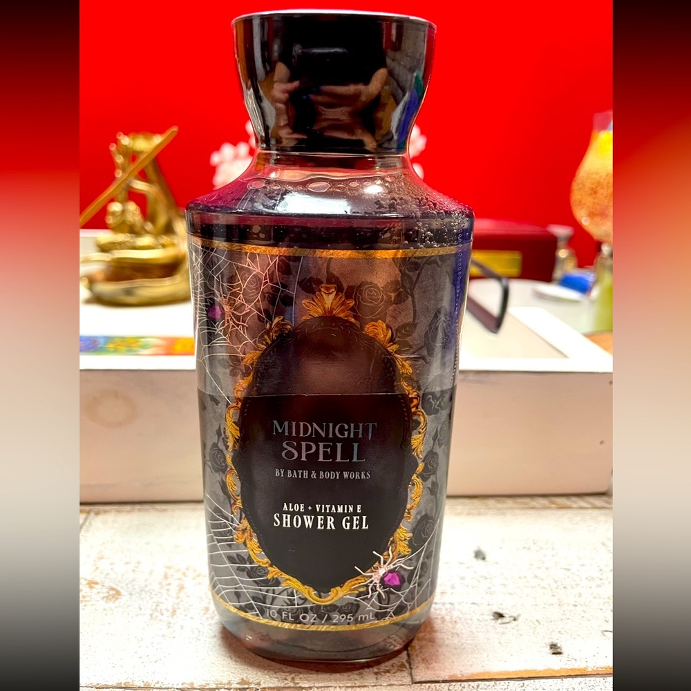 Midnight Spell Shower Gel